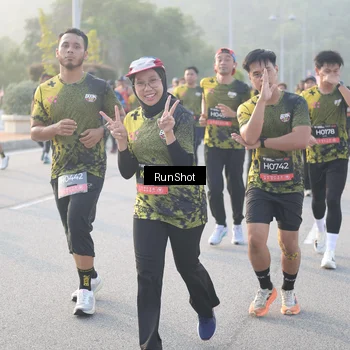 Runner Photo 6835704