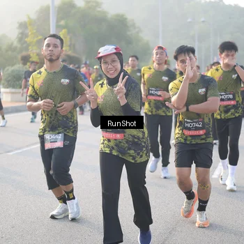 Runner Photo 6835706