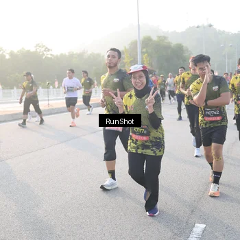 Runner Photo 6835712