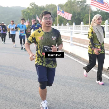 Runner Photo 6835714