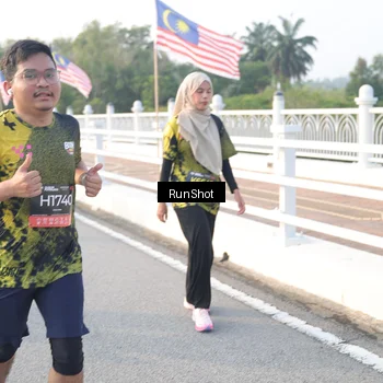 Runner Photo 6835717