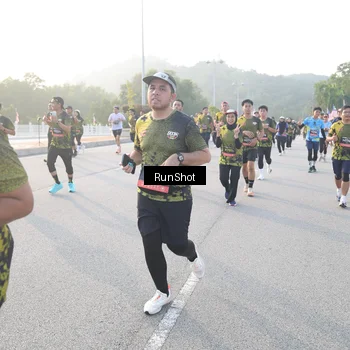 Runner Photo 6835724