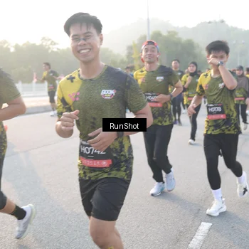 Runner Photo 6835730