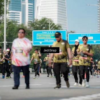 Runner Photo 6835733