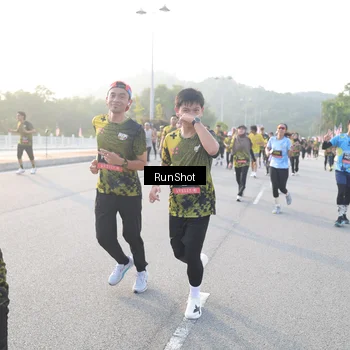 Runner Photo 6835735