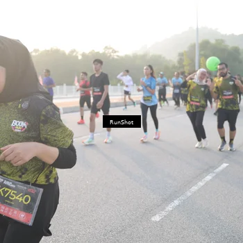 Runner Photo 6835738