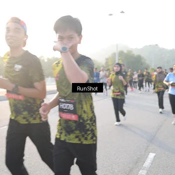 Runner Photo 6835742