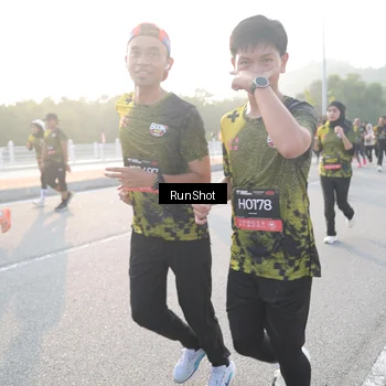 Runner Photo 6835745