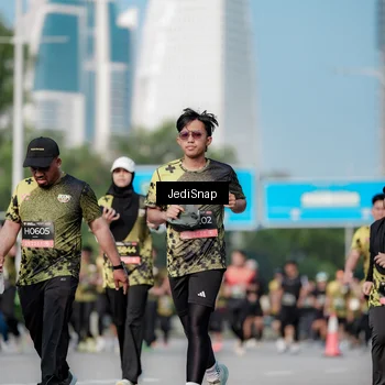 Runner Photo 6835753