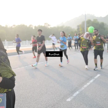 Runner Photo 6835755