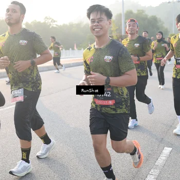 Runner Photo 6835762