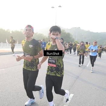 Runner Photo 6835767