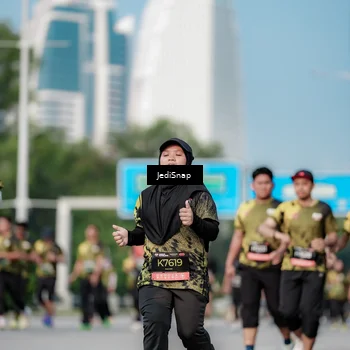Runner Photo 6835768