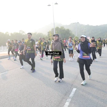 Runner Photo 6835787
