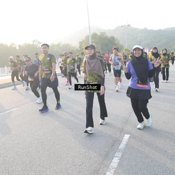 Runner Photo 6835789
