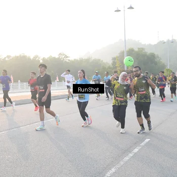 Runner Photo 6835792