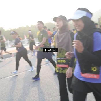 Runner Photo 6835799