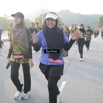 Runner Photo 6835800