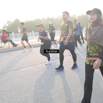 Runner Photo 6835804