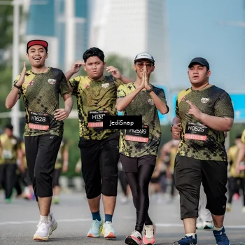 Runner Photo 6835811