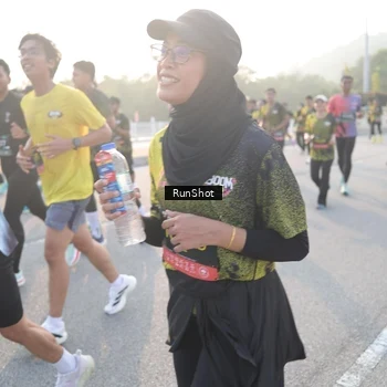 Runner Photo 6835824