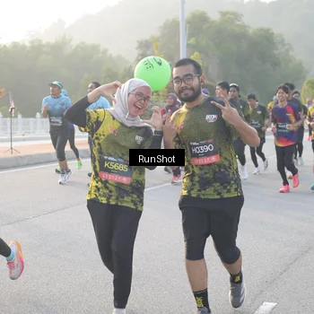 Runner Photo 6835825
