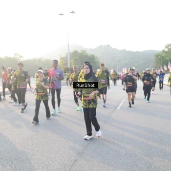 Runner Photo 6835834
