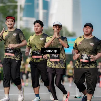 Runner Photo 6835835