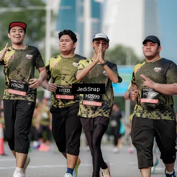 Runner Photo 6835849