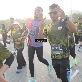 Runner Photo 6835857