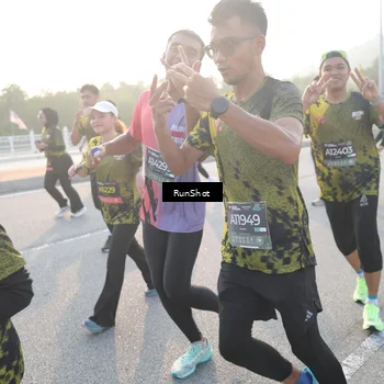 Runner Photo 6835858