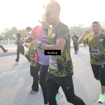 Runner Photo 6835867