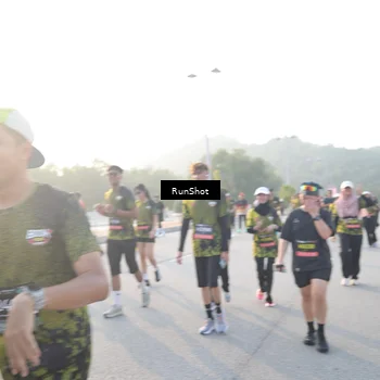 Runner Photo 6835873