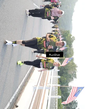 Runner Photo 6835893