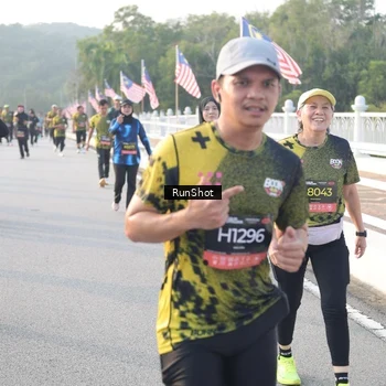 Runner Photo 6835899