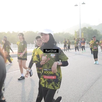 Runner Photo 6835906