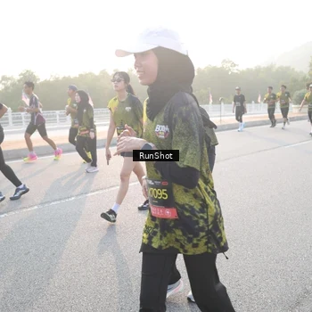 Runner Photo 6835918