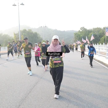 Runner Photo 6835921