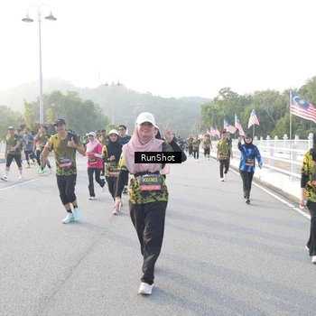 Runner Photo 6835923