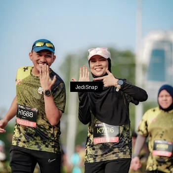 Runner Photo 6835924