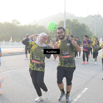 Runner Photo 6835937