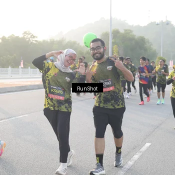 Runner Photo 6835952