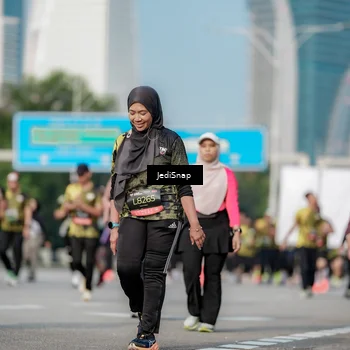 Runner Photo 6835975