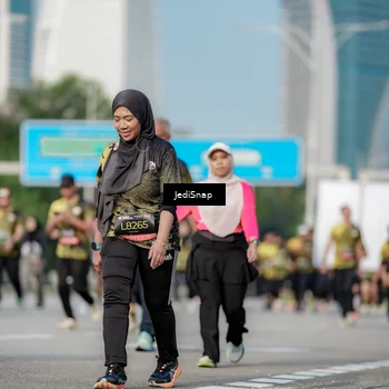 Runner Photo 6835981