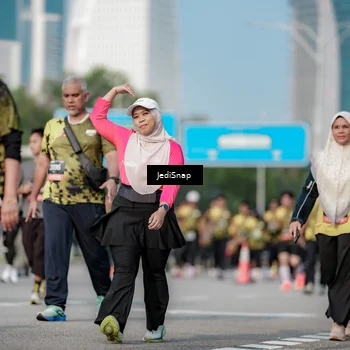 Runner Photo 6836005