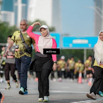 Runner Photo 6836007