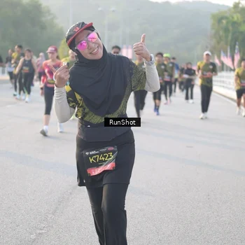 Runner Photo 6836010