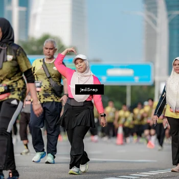 Runner Photo 6836011
