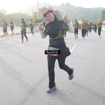 Runner Photo 6836019