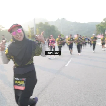 Runner Photo 6836028